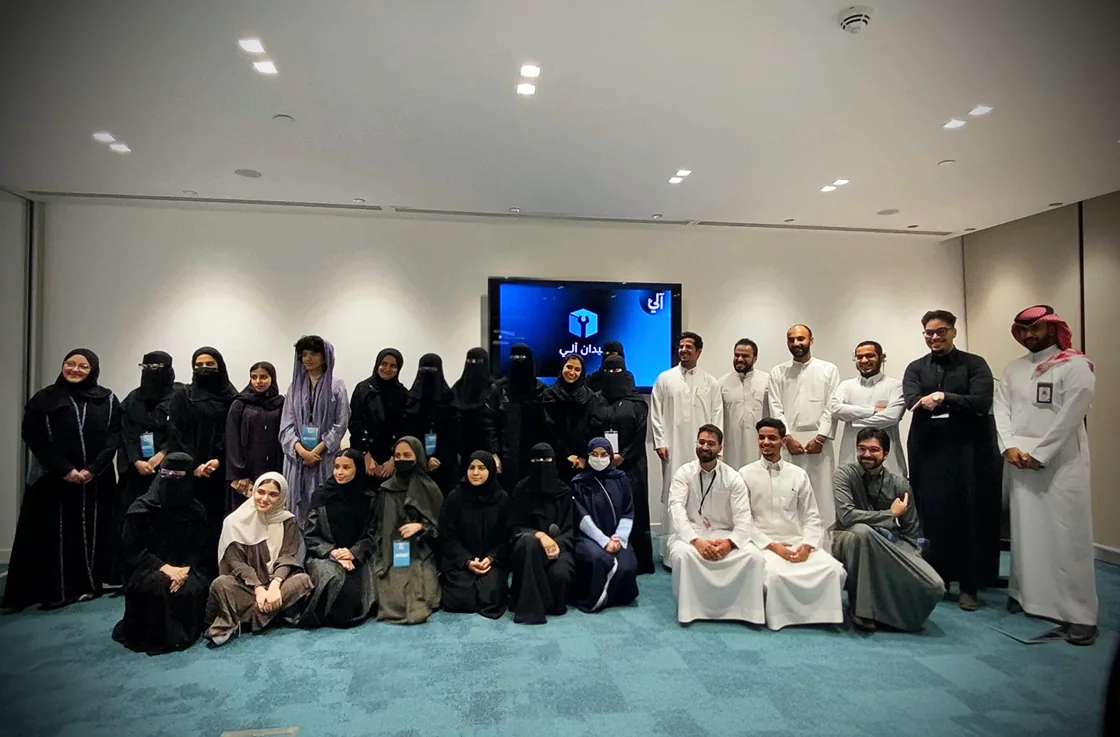 A group photo of participants at an Aali Midan gathering